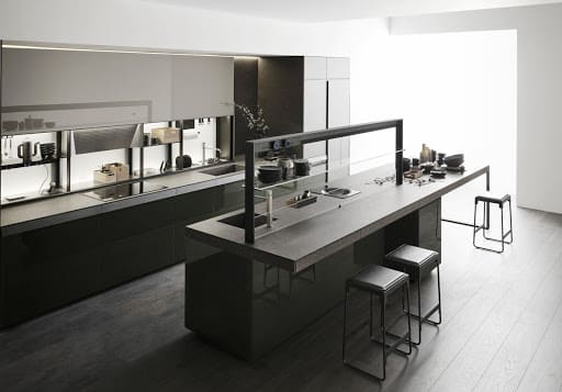 Cucina a isola vantaggi e svantaggi di una soluzione di design dal grande impatto estetico